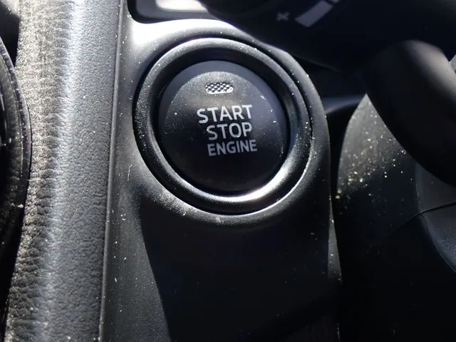 マツダ　デミオ