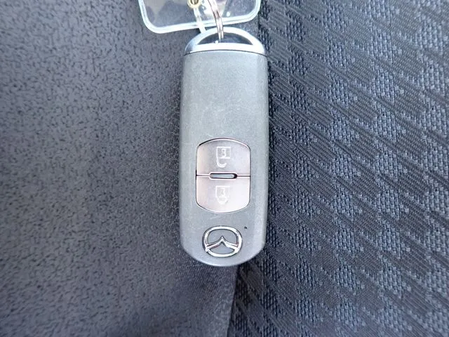 マツダ　デミオ