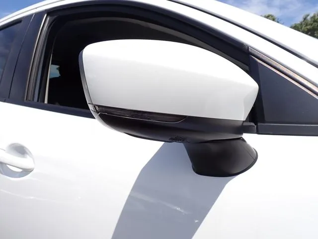 マツダ　デミオ