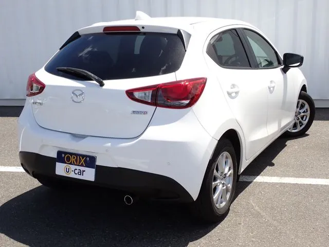 マツダ　デミオ