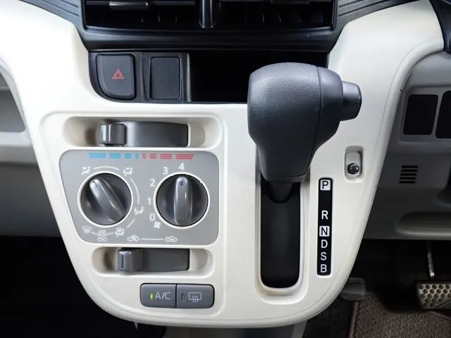 ダイハツ　ムーヴ