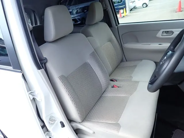 ダイハツ　ムーヴ