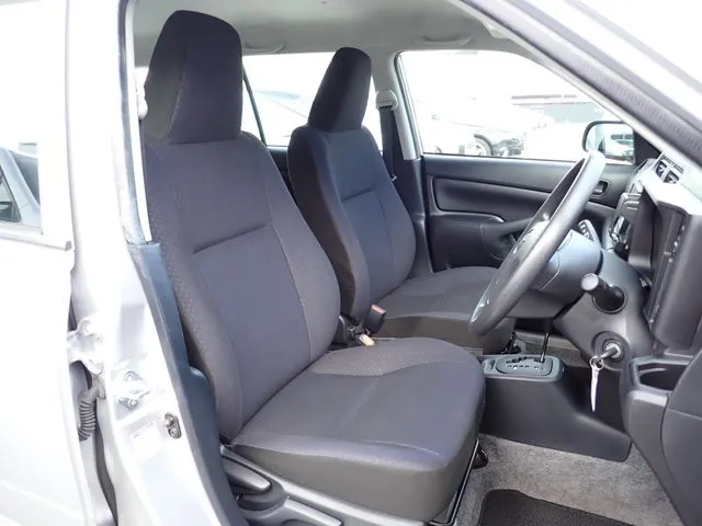 トヨタ　プロボックスバン　２ＷＤ