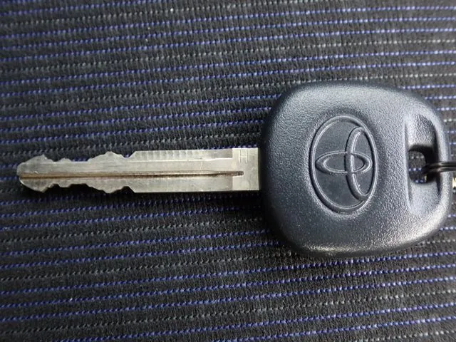 トヨタ　プロボックスバン　２ＷＤ