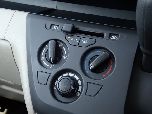 ニッサン　ルークス