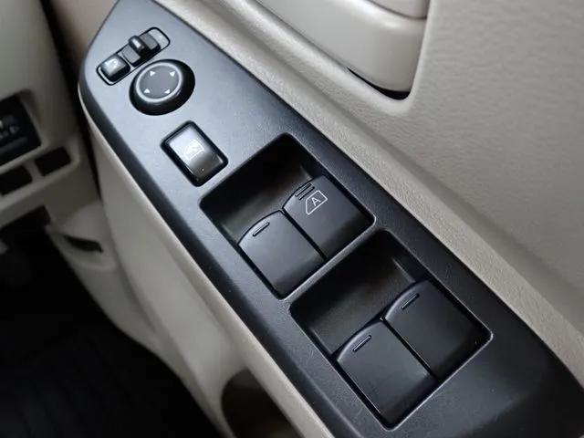 ニッサン　ルークス