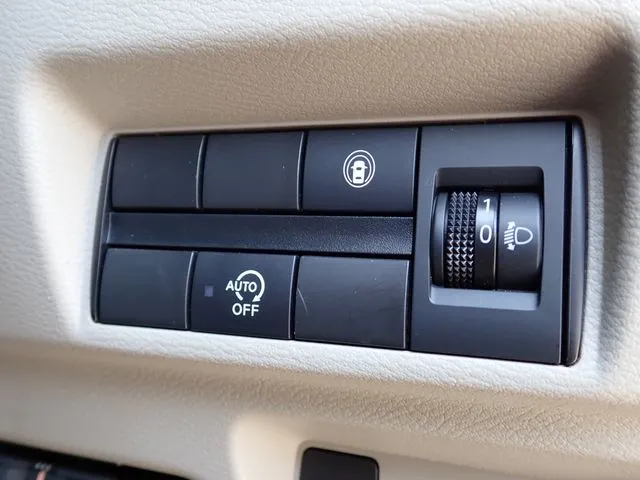 ニッサン　ルークス