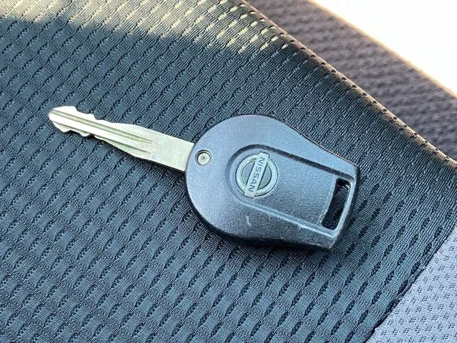 ニッサン　ＮＶ１５０　ＡＤ　４ＷＤ