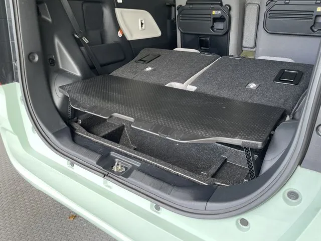 タント(ダイハツ)の車両写真