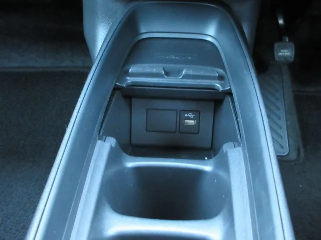 アクア(トヨタ)の車両写真