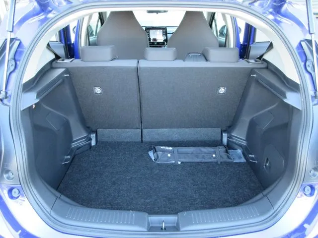 アクア(トヨタ)の車両写真