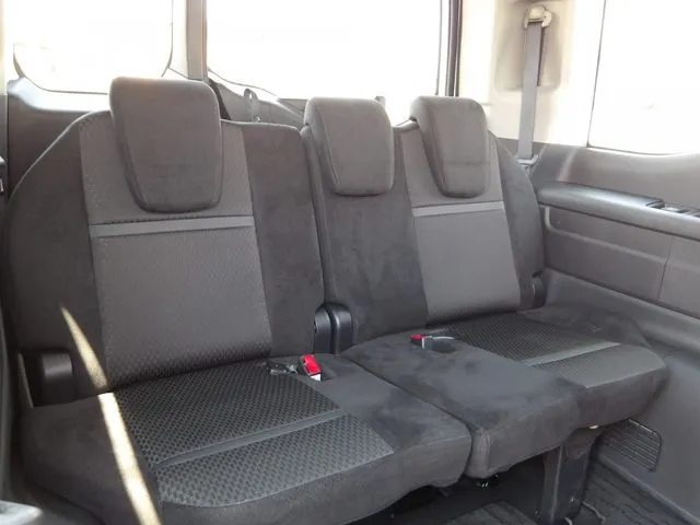 ステップワゴン スパーダ(ホンダ)の車両写真