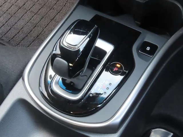 グレイス ハイブリッド(ホンダ)の車両写真