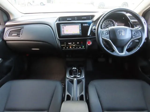 グレイス ハイブリッド(ホンダ)の車両写真