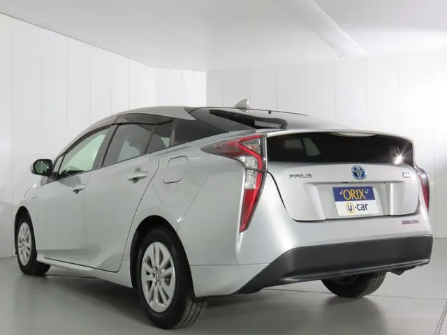トヨタ　プリウス