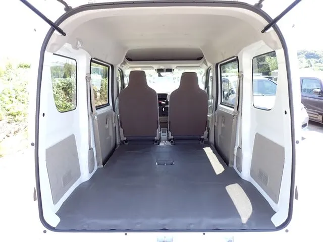 スズキ　エブリイバン