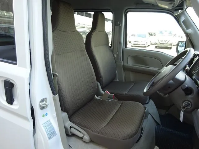 スズキ　エブリイバン