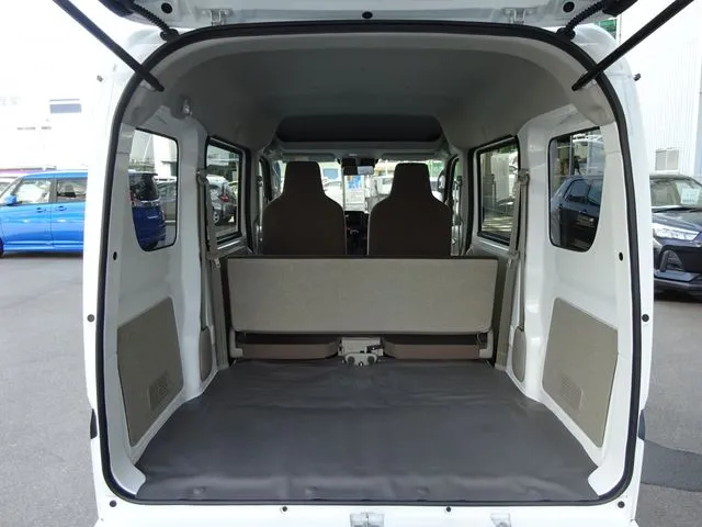 スズキ　エブリイバン