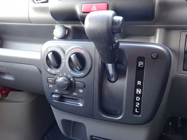 スズキ　エブリイバン