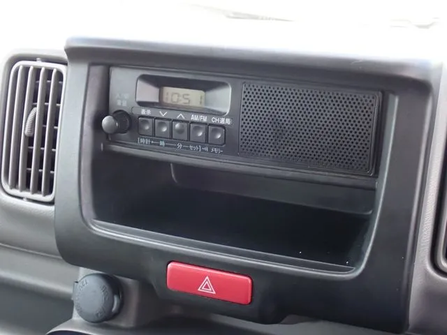 エブリイバン（スズキ）の車両写真