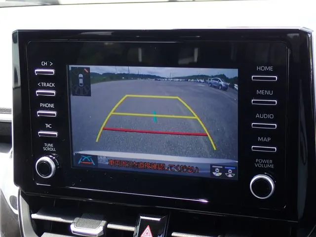 トヨタ　カローラ　ツーリング　ハイブリッド４ＷＤ