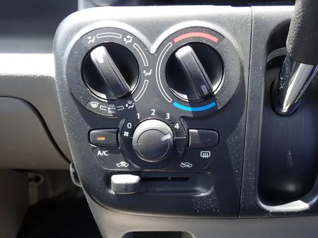 エブリイバン(スズキ)の車両写真