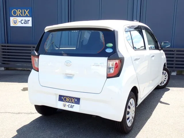 ミラ　イース（ダイハツ）の車両写真