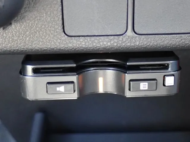 ミラ　イース（ダイハツ）の車両写真