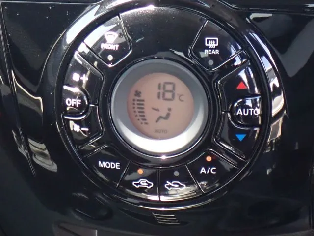 ノート（ニッサン）の車両写真