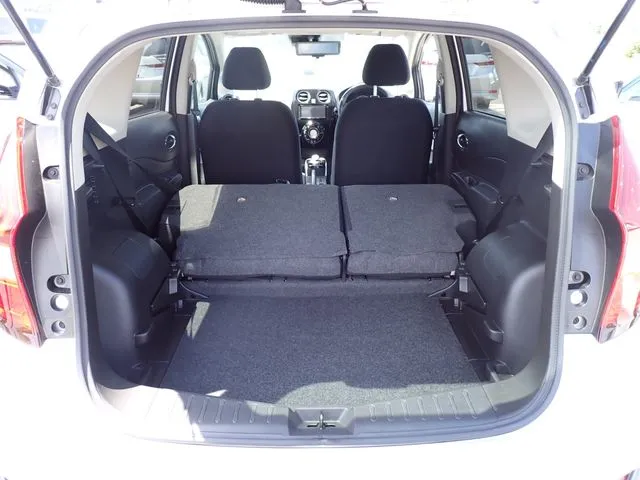 ノート（ニッサン）の車両写真