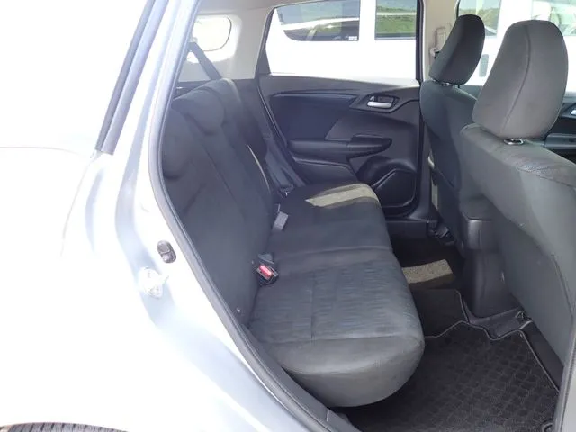 シャトル　ハイブリッド（ホンダ）の車両写真