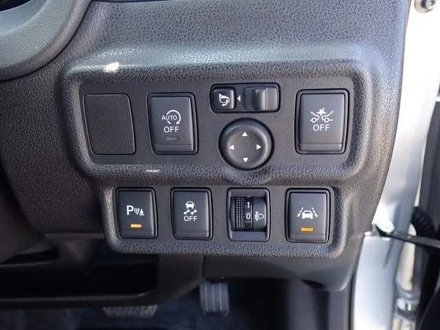 ノート（ニッサン）の車両写真