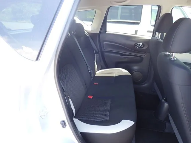 ノート（ニッサン）の車両写真