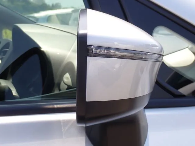 ノート（ニッサン）の車両写真