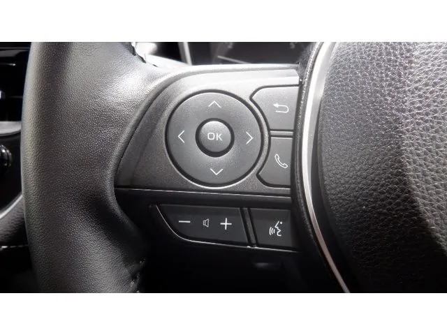 カローラ ツーリング ハイブリッド(トヨタ)の車両写真