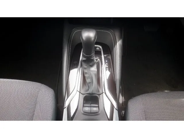 カローラ ツーリング ハイブリッド(トヨタ)の車両写真