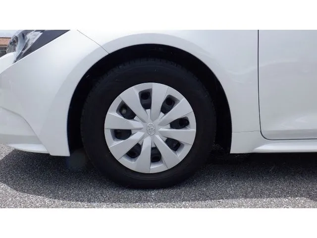 カローラ ツーリング ハイブリッド(トヨタ)の車両写真