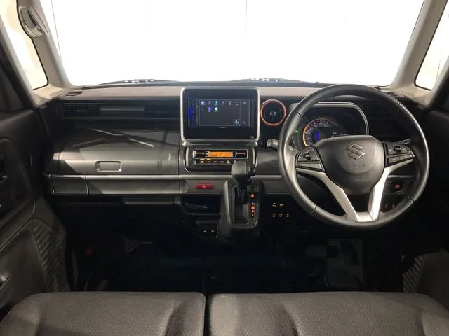 スペーシア　ギア（スズキ）の車両写真