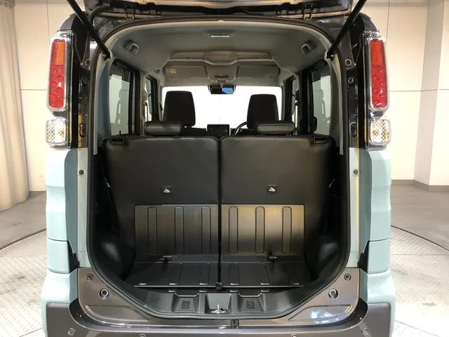 スペーシア　ギア（スズキ）の車両写真