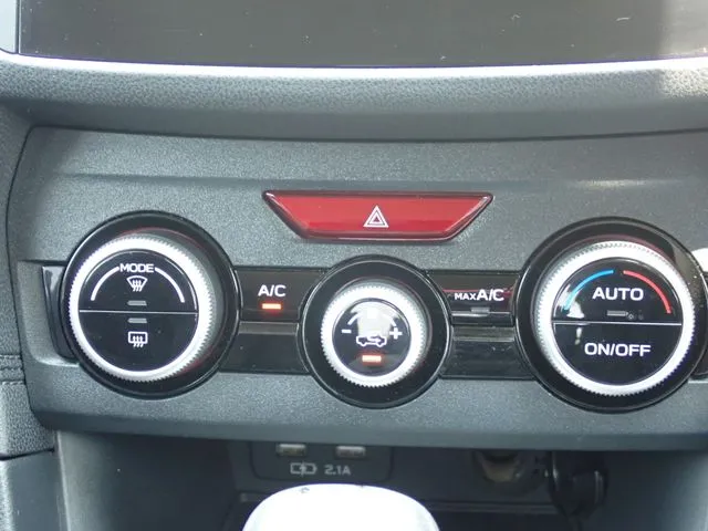 インプレッサスポーツ 4WD(スバル)の車両写真