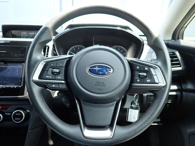 インプレッサスポーツ 4WD(スバル)の車両写真