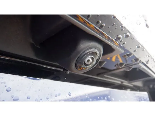 トヨタ　カローラ　ツーリング　ハイブリッド