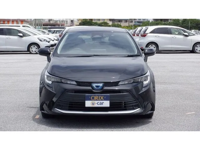 トヨタ　カローラ　ツーリング　ハイブリッド