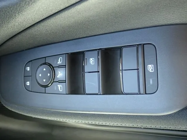 ニッサン　ノート