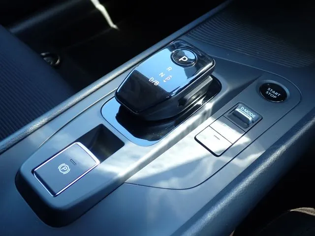 ニッサン　ノート