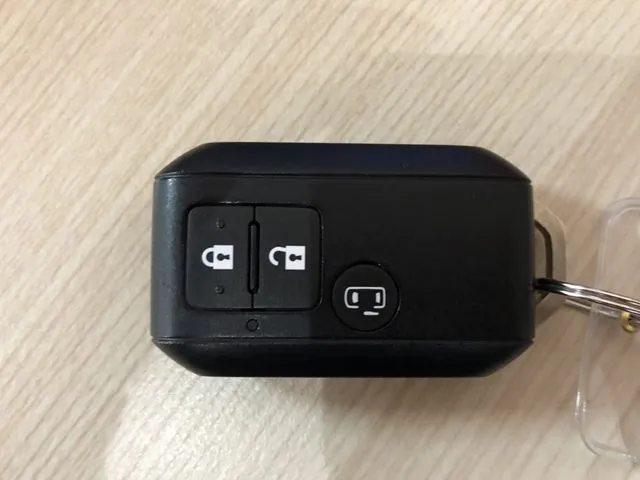 スペーシア カスタム(スズキ)の車両写真