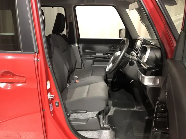 スペーシア カスタム(スズキ)の車両写真