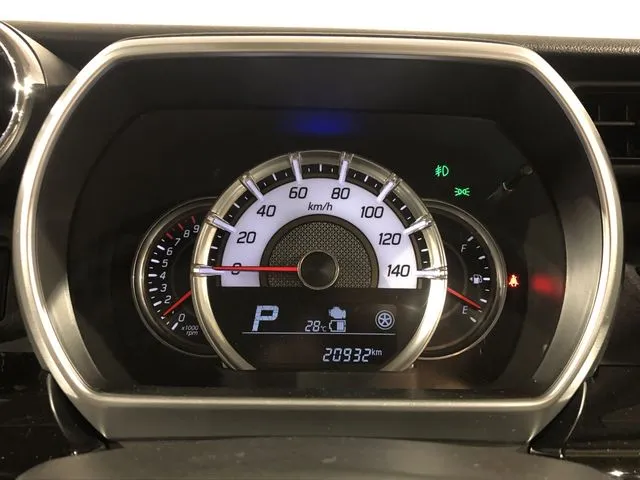 スペーシア カスタム(スズキ)の車両写真