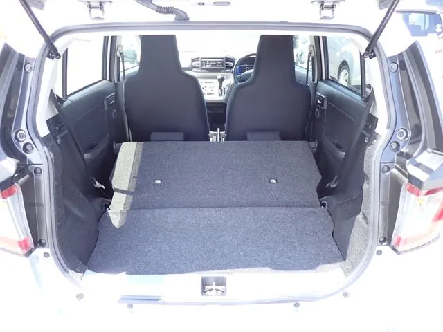 ミラ　イース（ダイハツ）の車両写真