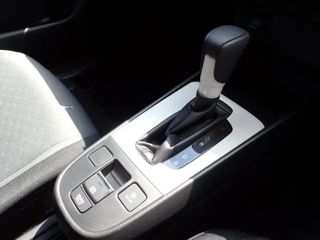 フィット　ｅ：ＨＥＶ（ホンダ）の車両写真